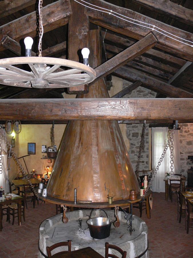 Il Cappellaio Matto Bed & Breakfast Montalto Ligure Ngoại thất bức ảnh