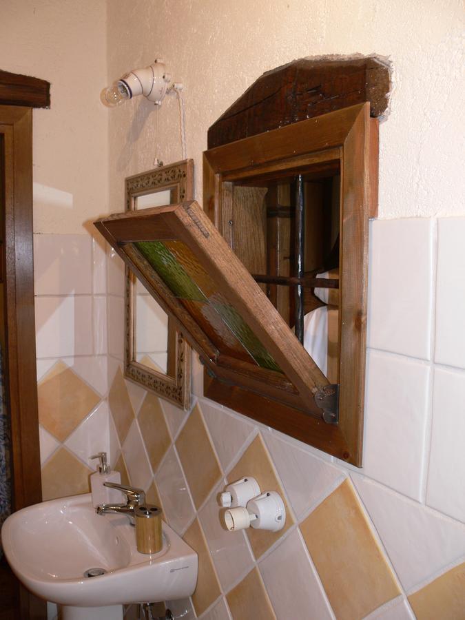 Il Cappellaio Matto Bed & Breakfast Montalto Ligure Ngoại thất bức ảnh