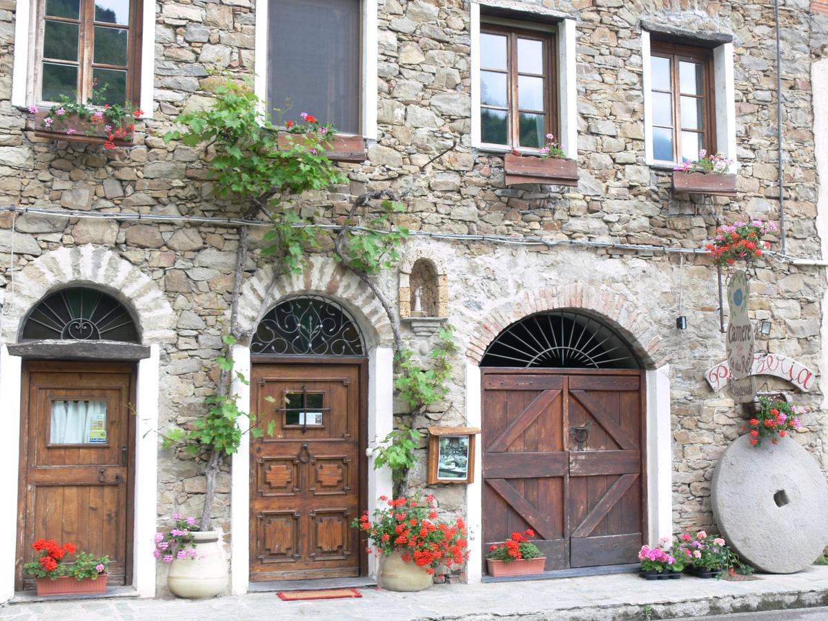 Il Cappellaio Matto Bed & Breakfast Montalto Ligure Ngoại thất bức ảnh