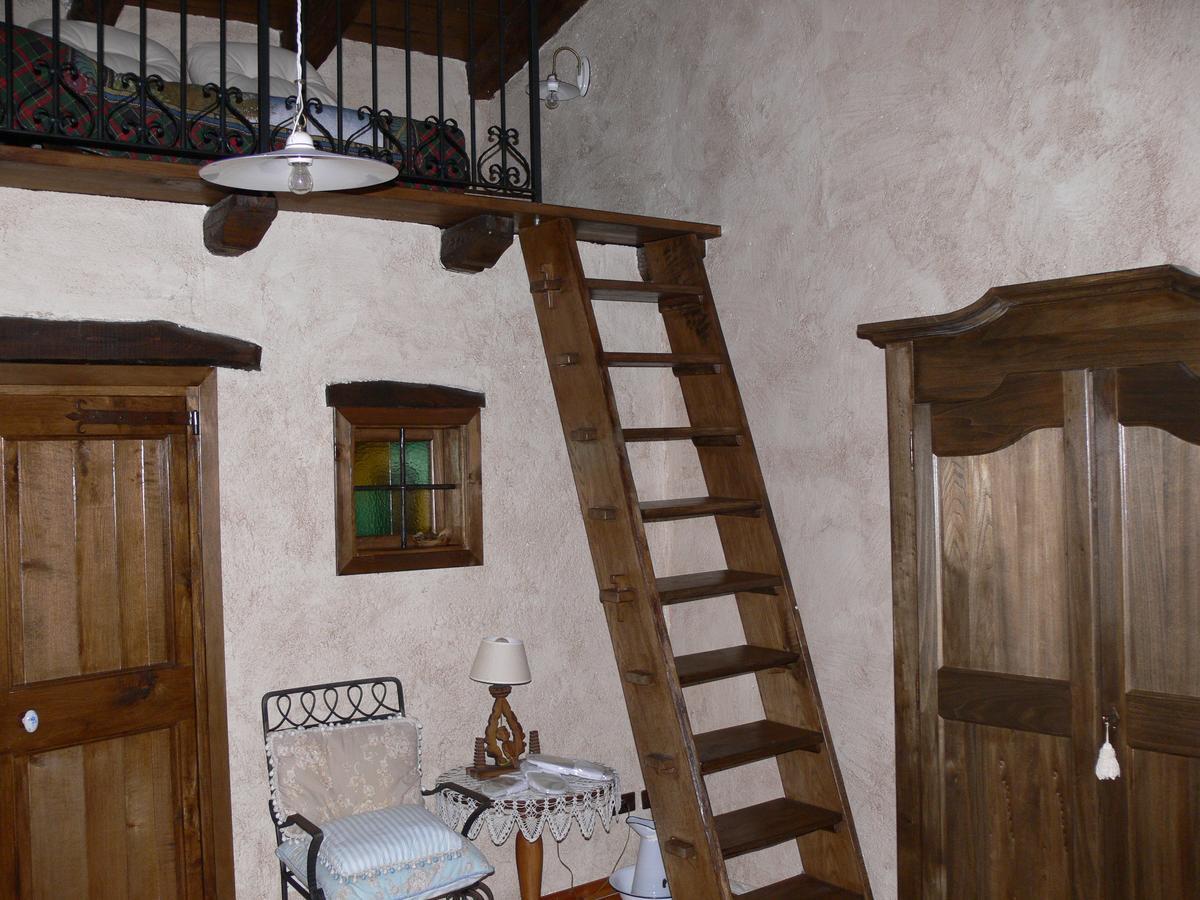 Il Cappellaio Matto Bed & Breakfast Montalto Ligure Ngoại thất bức ảnh