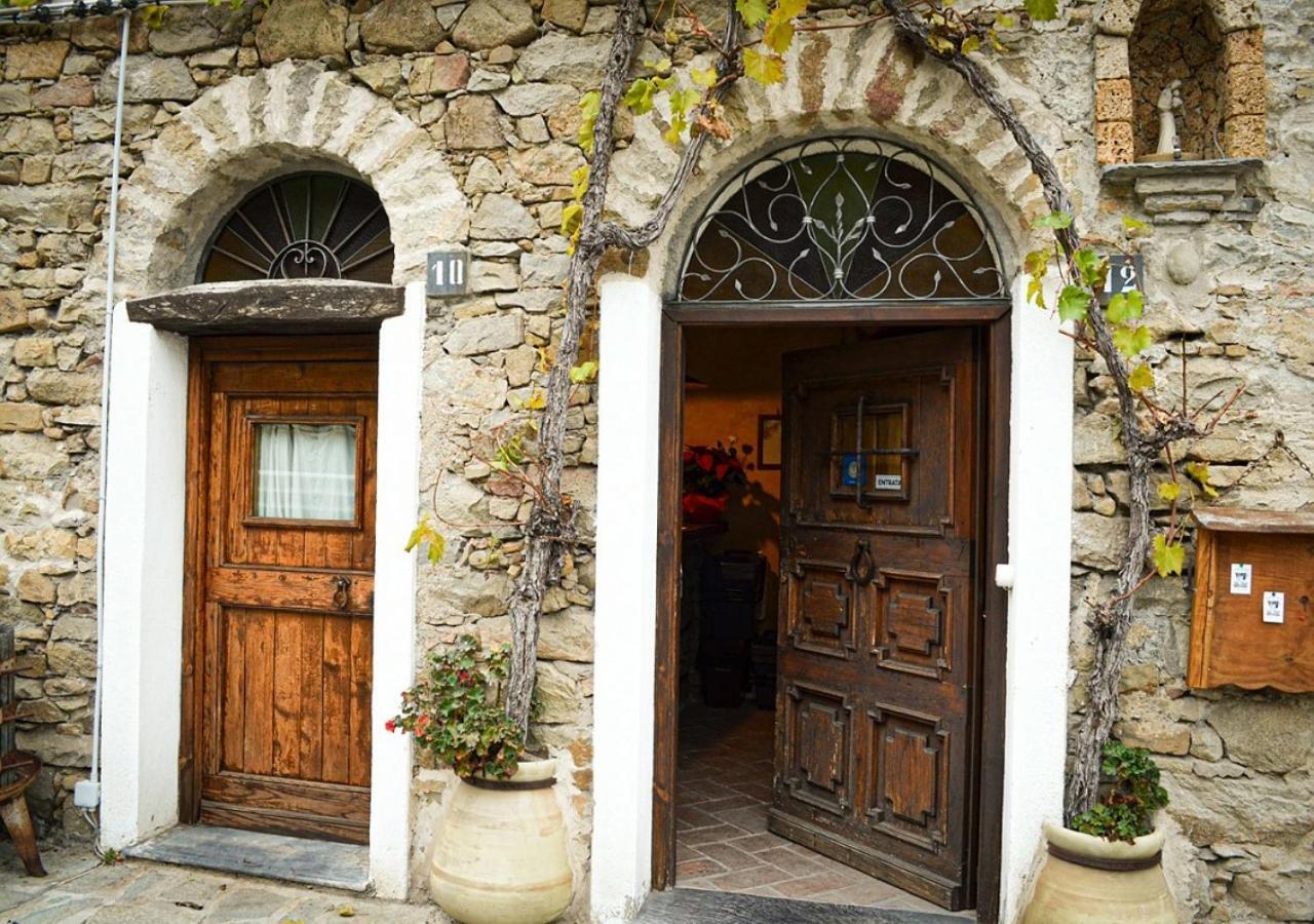 Il Cappellaio Matto Bed & Breakfast Montalto Ligure Ngoại thất bức ảnh