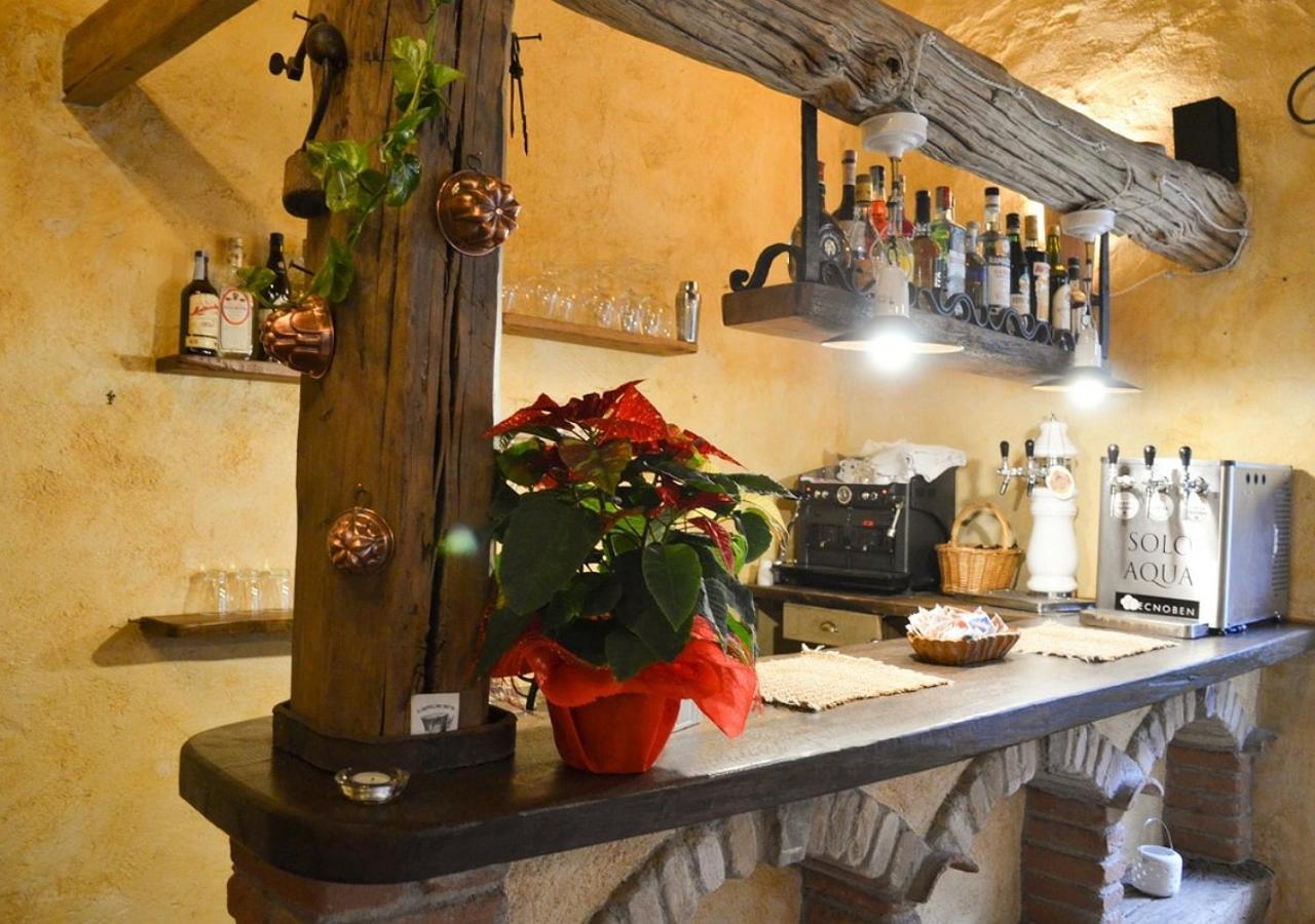 Il Cappellaio Matto Bed & Breakfast Montalto Ligure Ngoại thất bức ảnh